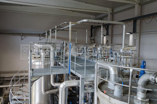 污泥處理與能源利用 坦克沼氣池、干燥設備及藥化設備的綜合應用